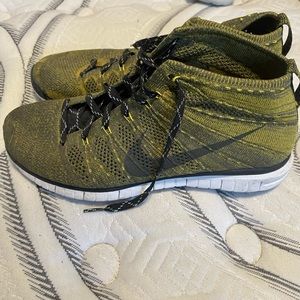 Nike Flyknit Hightop